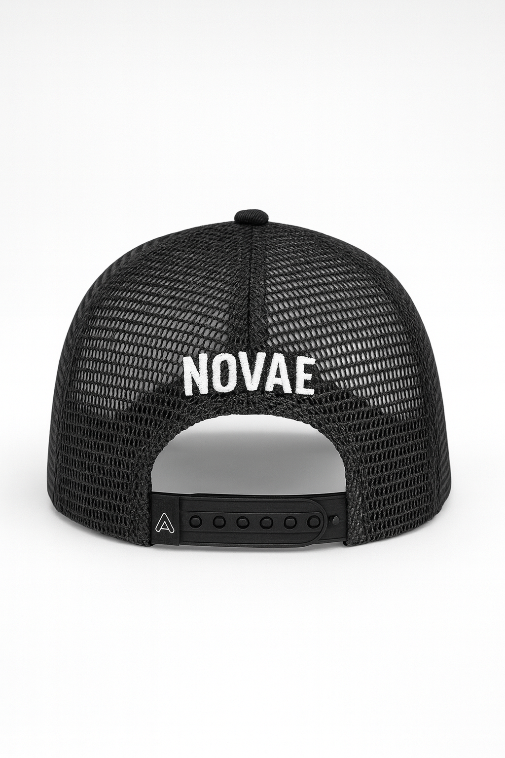 Black Novae Cap - White Outline